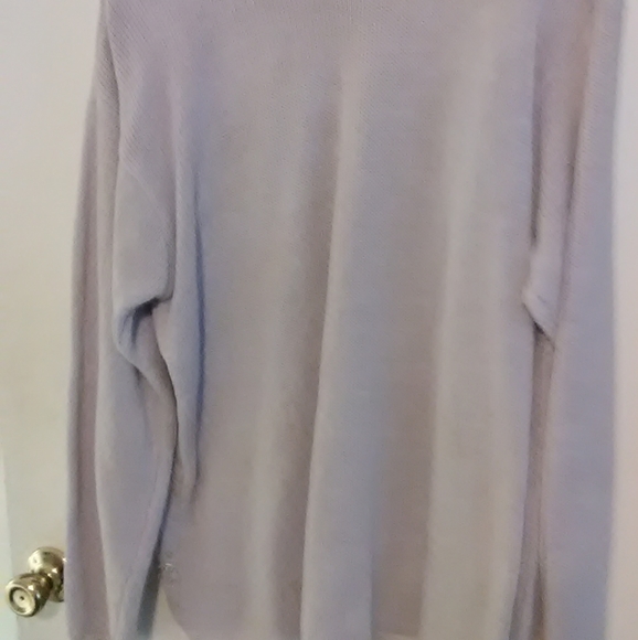 Lavender sweater with sequins - Picture 2 of 3